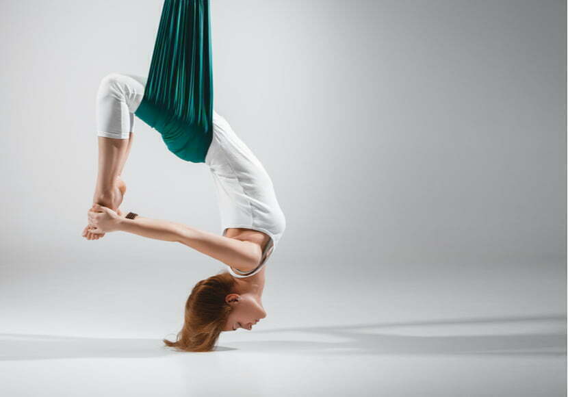 Aika.ro Yoga aeriană